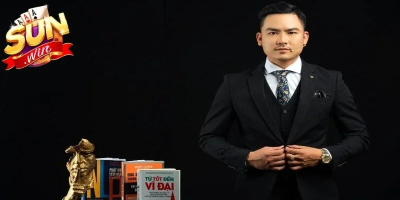 Julian Trịnh không chỉ là một nhà điều hành, mà còn là một chuyên gia 