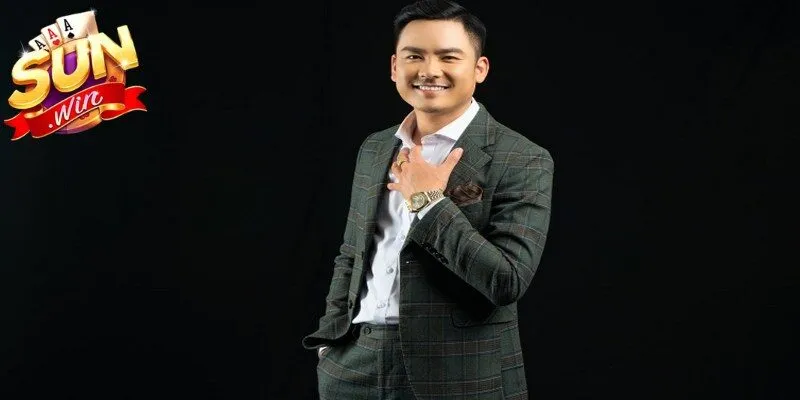 Phong cách làm việc của Julian Trịnh là sự hòa quyện giữa kỷ luật thép